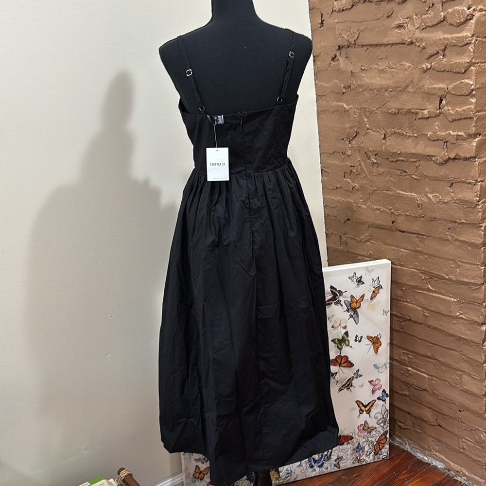Elegant Black Sweetheart Cami Midi Dress size medium - Picture 3 of 9